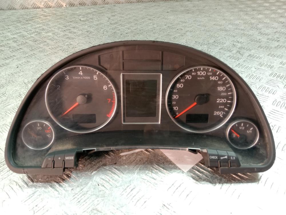 Щиток приборов (приборная панель) - Audi A4 B7 (2004-2007)
